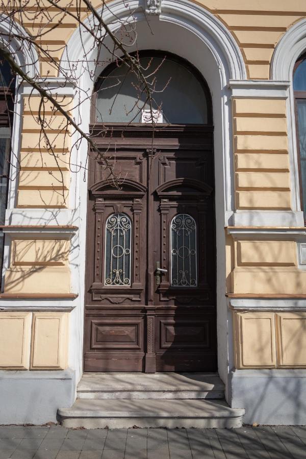 Silentium City Apartman Sárvár Exteriér fotografie