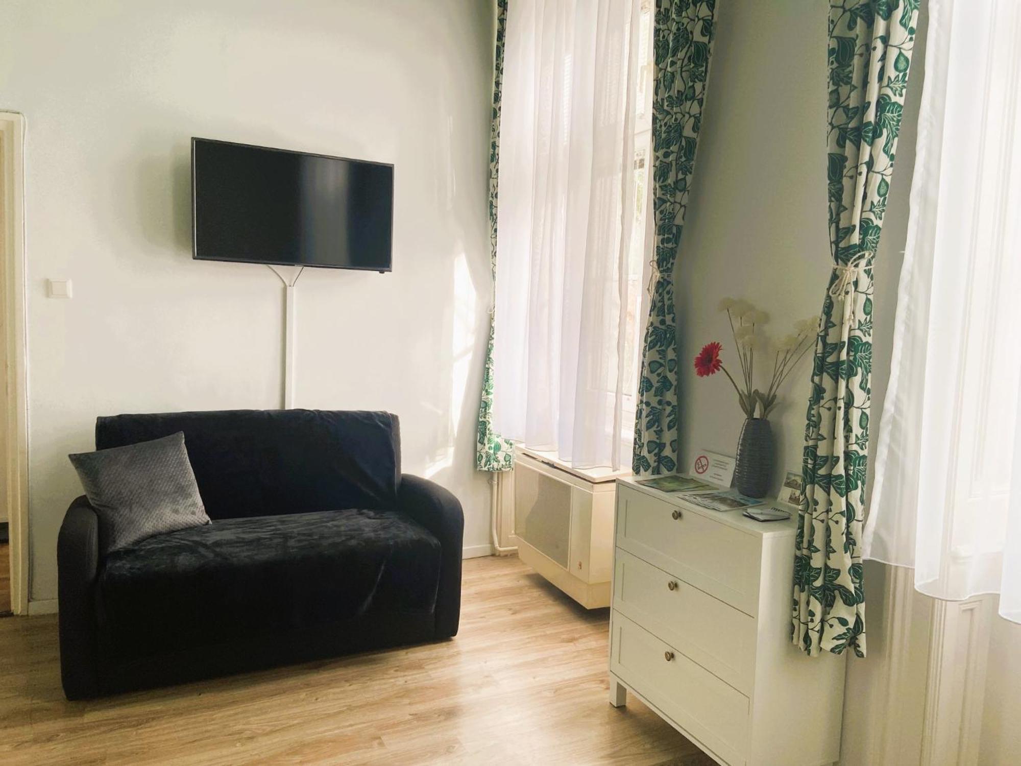 Silentium City Apartman Sárvár Exteriér fotografie